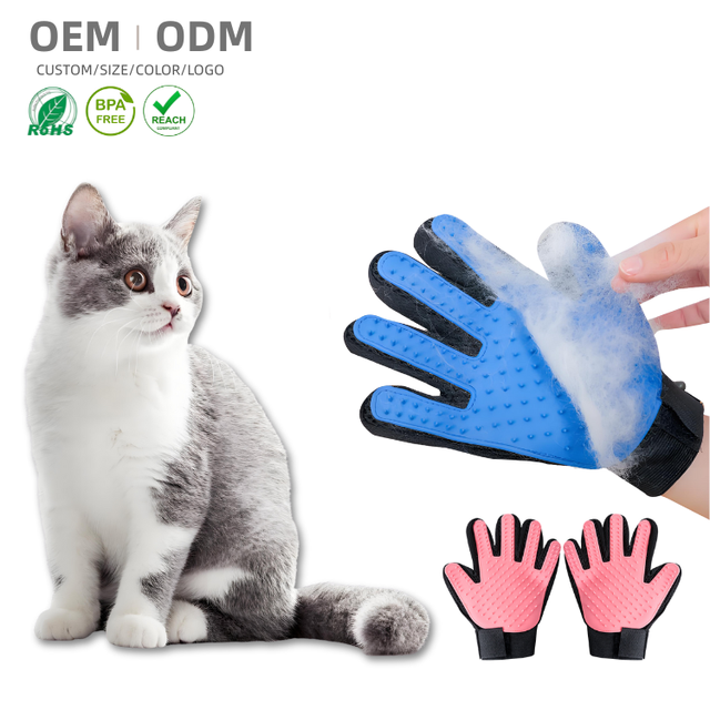 TrailPaw Trail-Clean™ Professional Grooming & Deshedding Glove — Eco-Friendly Silicone